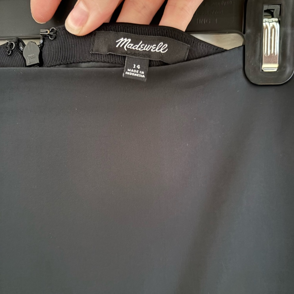 Madewell Satin Mini Black Skirt - Picture 5 of 11